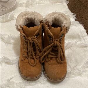 Old Navy Kids Brown Boots with Fur Lining